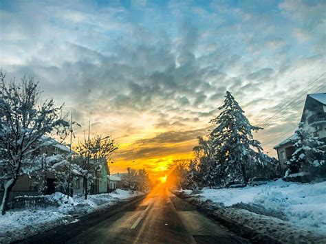 Poklanjamo Vam Najlep E Fotografije Zimskih Pejza A Pazova In Ija Vesti