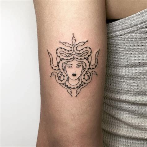 Instagram Taticompton Medusa Tattoo Medusa Tattoo Design