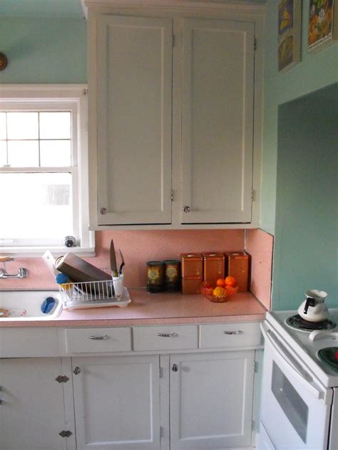 In this review we want to show you orange kitchen accessories. tudorks.com - tudorks Resources and Information. | Retro ...
