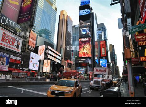 Times Square Midtown Manhattan New York City Stock Photo Alamy