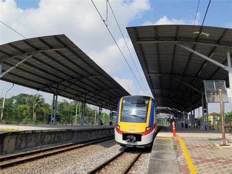 Long tunnel about 7km crossing titiwangsa until it here it runs parallel with ecrl, opening up possibility for ecrl trains to go to bdr malaysia and kl sentral provided compatible signalling and. Nilai KTM Komuter station | Malaysia Airport KLIA2 info