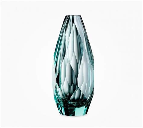 51 Glass Vases To Fill Your Home With Flowers And Delight Tall Glass Vases Cut Glass Vase Milk