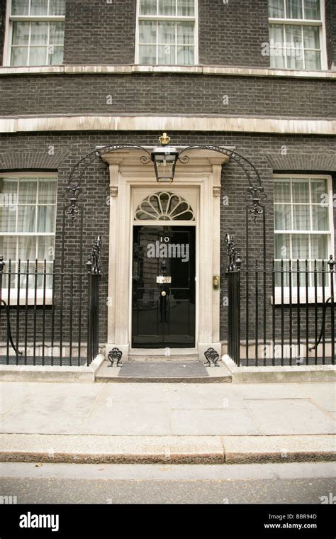 10 Downing Street Door Hi Res Stock Photography And Images Alamy