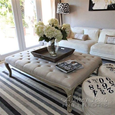 32 Lovely Coffee Table Decor Ideas - MAGZHOUSE