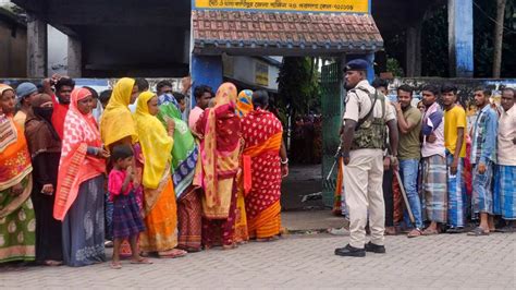 Bengal Panchayat Election Fresh Violence Erupts During Re Polling Tmc Leader Brutally Attacked