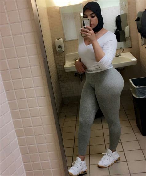 Hijabi Patriot 🏴󠁧󠁢󠁥󠁮󠁧󠁿 On Twitter Does My Bum Look Big In This