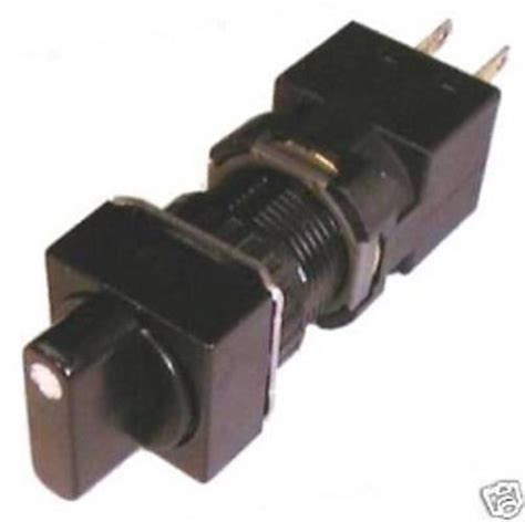 M6 16mm Selector Switch 3 Position Maintained Square 18x18 Replace