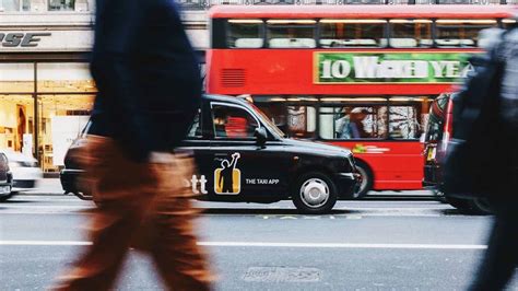 Trasporti Pubblici E Spostamenti A Londra