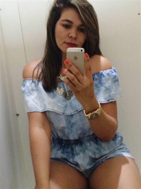 Vereadora tem fotos íntimas vazadas no WhatsApp de Julho Notícias