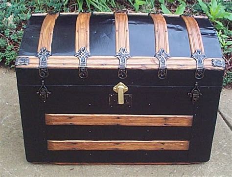 Photographic Examples Antique Steamer Trunks Antique
