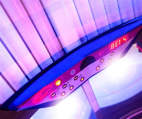 Is Using A Tanning Bed Really Worth The Risk