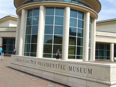 President Abraham Lincoln Museum And Library 6th And Washington