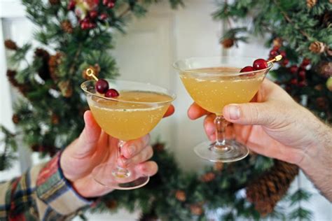 Mixed drink recipes christmas new year's cocktail party recipes for parties liquor recipes. 27 Holiday Drink Recipes Your Guests Will Love | HGTV