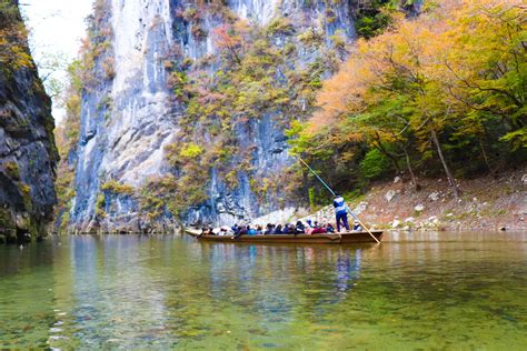 Geibikei Gorge See Iwates Fall Foliage On A Gentle River Cruise