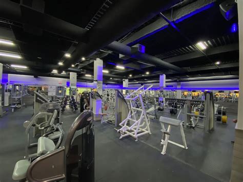Nyc Gyms Reopening What To Expect When Working Out Indoors