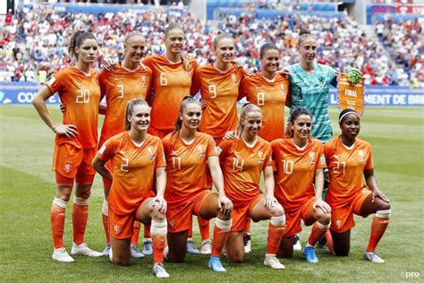 In 2009 debuteerde oranje op een eindtoernooi. Amerika wint met 2-0 van de Oranje Leeuwinnen en prolongeert wereldtitel · Voetbalblog
