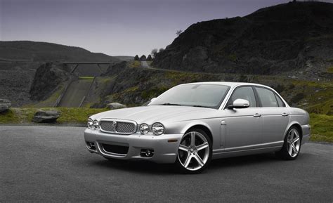 Maybe you would like to learn more about one of these? Jaguar XJ 3.0 2009 - TECHNICAL SPECIFICATIONS