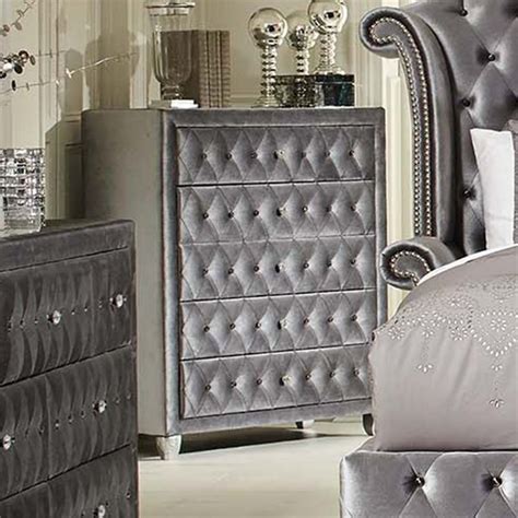 Coaster Deanna 5 Piece King Wingback Bedroom Set In Gray Homesquare