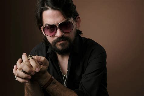 Shooter Jennings makes a left turn back to '80s country - 660 NEWS