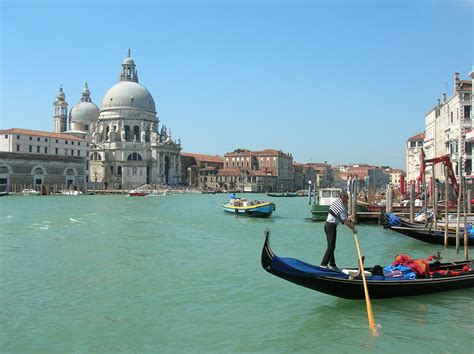 Venezia Non Vuole Più I Veneziani Case Solo Ai Turisti Ilgiornaleit