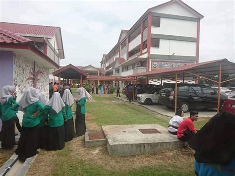 Ni pun baru balik and terus nak share kat sini. Kerani dibunuh di Kolej Vokasional Sultan Abdul Samad ...