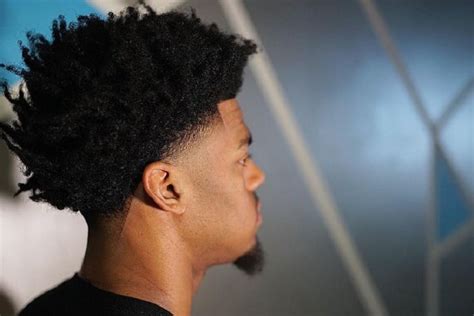 The taper works well for long men's hair like these braids, dreads, or straight hair. 7 Swoon-Worthy Taper Fade Hairstyles with Dreads