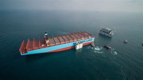 Photos Cut Up Maersk Honam Heads To South Korea For Rebuild