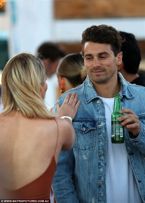 The Bachelors Keira Maguire Flaunts Some Sideboob As She Cosies Up To