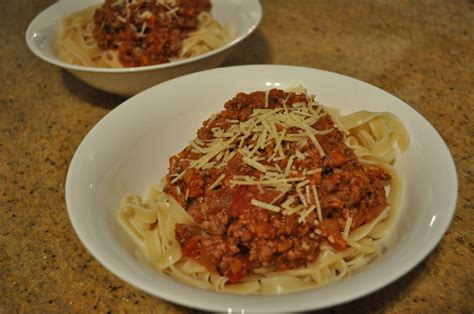 Spaghetti bolognese - lower calorie version - Claire K Creations