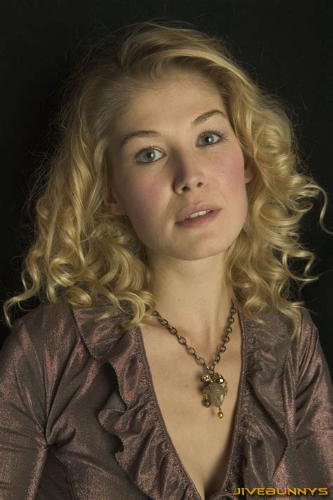 Rosamund Pike Special Pictures 19 Film Actresses