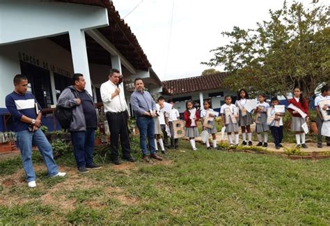 Residentes de 1er año pediatría. VISITA A LA ESCUELA DE LA IEA MONTERILLA DEL ALTO ...