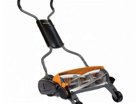 We mowed our collar and fairway tie ins with them at.250 height of cut. Clean Mowing: Reel Mower Roundup - Gardenista