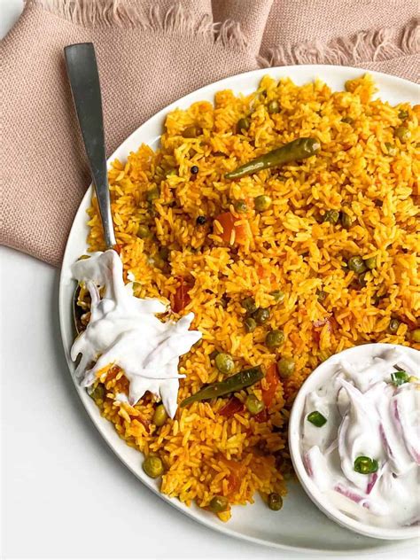 One Pot Vegetable Spicy Rice With Onion Raita Feast With Safiya