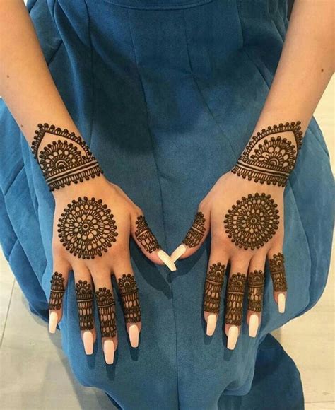Pin By Zehra Rizvi On Henna Circle Mehndi Designs Mehndi Designs For
