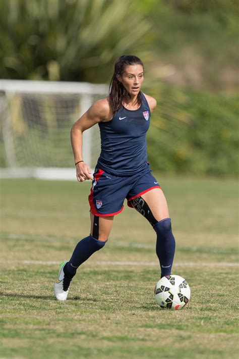 News & Stories | U.S. Soccer Official Website | Usa soccer women, Female soccer players, Soccer girl