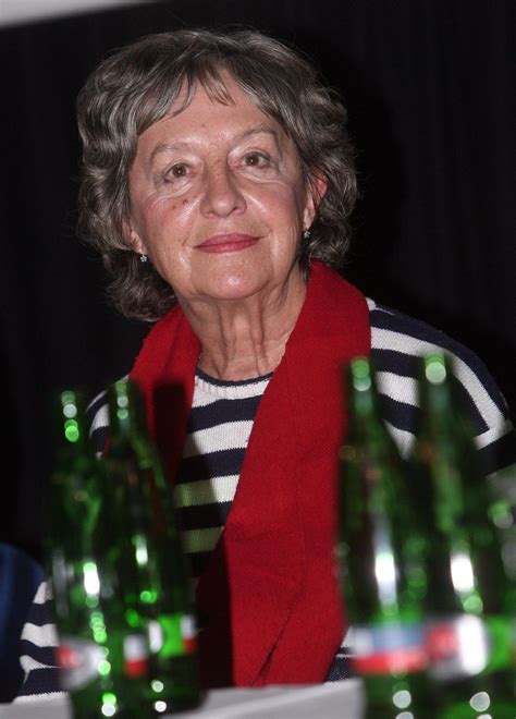 Nina divíšková ( born july 12, 1936 in brno , czechoslovakia ) is a czech actress. GALERIE: Nina Divíšková (80): Strašný popis její nemoci ...