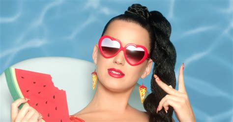 Katy Perry Has Become The First Person To Hit Million Followers On