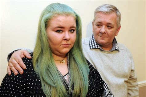 Avril Lavigne Blue Hair Dye Tribute Sees Merseyside Student Taught In