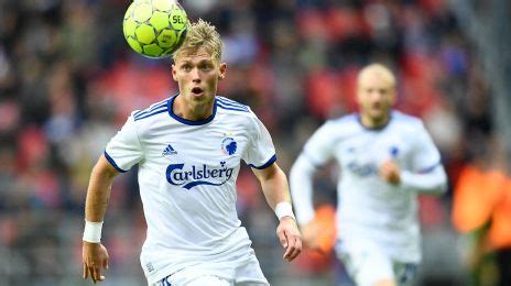This is a list of current and past fifa international referees. Viktor Fischer | Midtbane - F.C. København