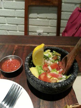 This copycat chipotle corn salsa is quick, easy, and crazy delicious! Hacienda Salsa Copycat - Copycat Hacienda Wet Burritos (Shredded Pork, Beef ... / This post may ...