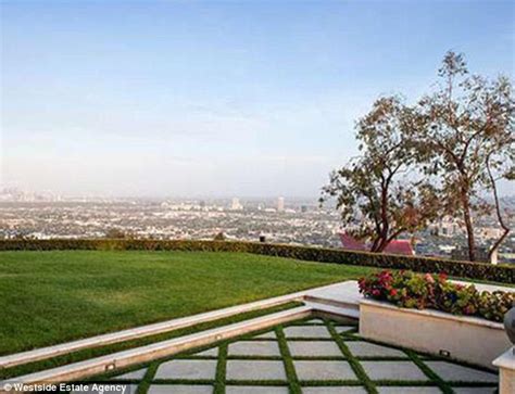 Dr Dre Lists His Hollywood Hills Home For 35 Million Daily Mail Online