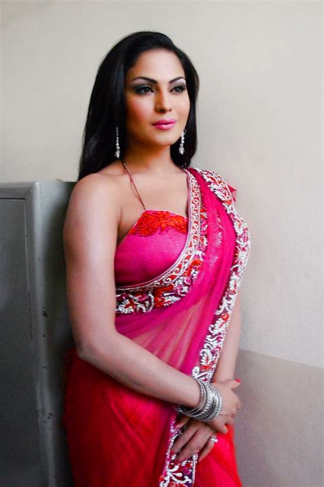 Actress Veena Malik In Transperent Saree New Photo Shoot Gallery