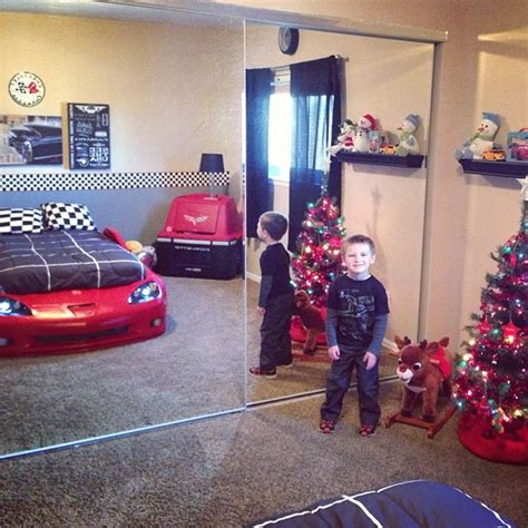 Check out our corvette room decor selection for the very best in unique or custom, handmade pieces from our there are 1134 corvette room decor for sale on etsy, and they cost $34.71 on average. Awesome Corvette Bedroom! | The Littlest Fans | Pinterest