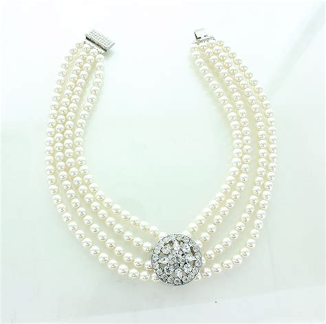 Camillas 4 Strand Pearl Necklace Replica Replica Crown Jewels