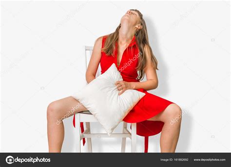 Mujer Atractiva Sentada En La Silla Y Masturbándose Fotografía De Stock © Andrianocz