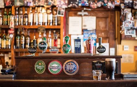 Last Orders Uk Pubs Brace For Mass Closures As Energy Costs Soar