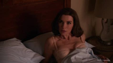 Naked Julianna Margulies In The Good Wife