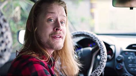 Macaulay Culkin Returns As A Grown Up Kevin From Home Alone And Babe Is He Messed Up