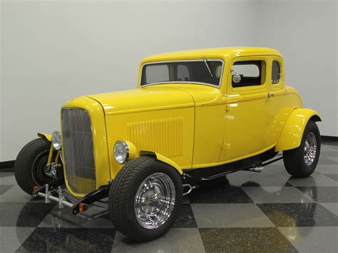 1932 Ford 5 Window Coupe Streetside Classics The Nations Top