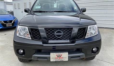 New 2019 Nissan Frontier SV Midnight Edition Crew Cab Pickup in